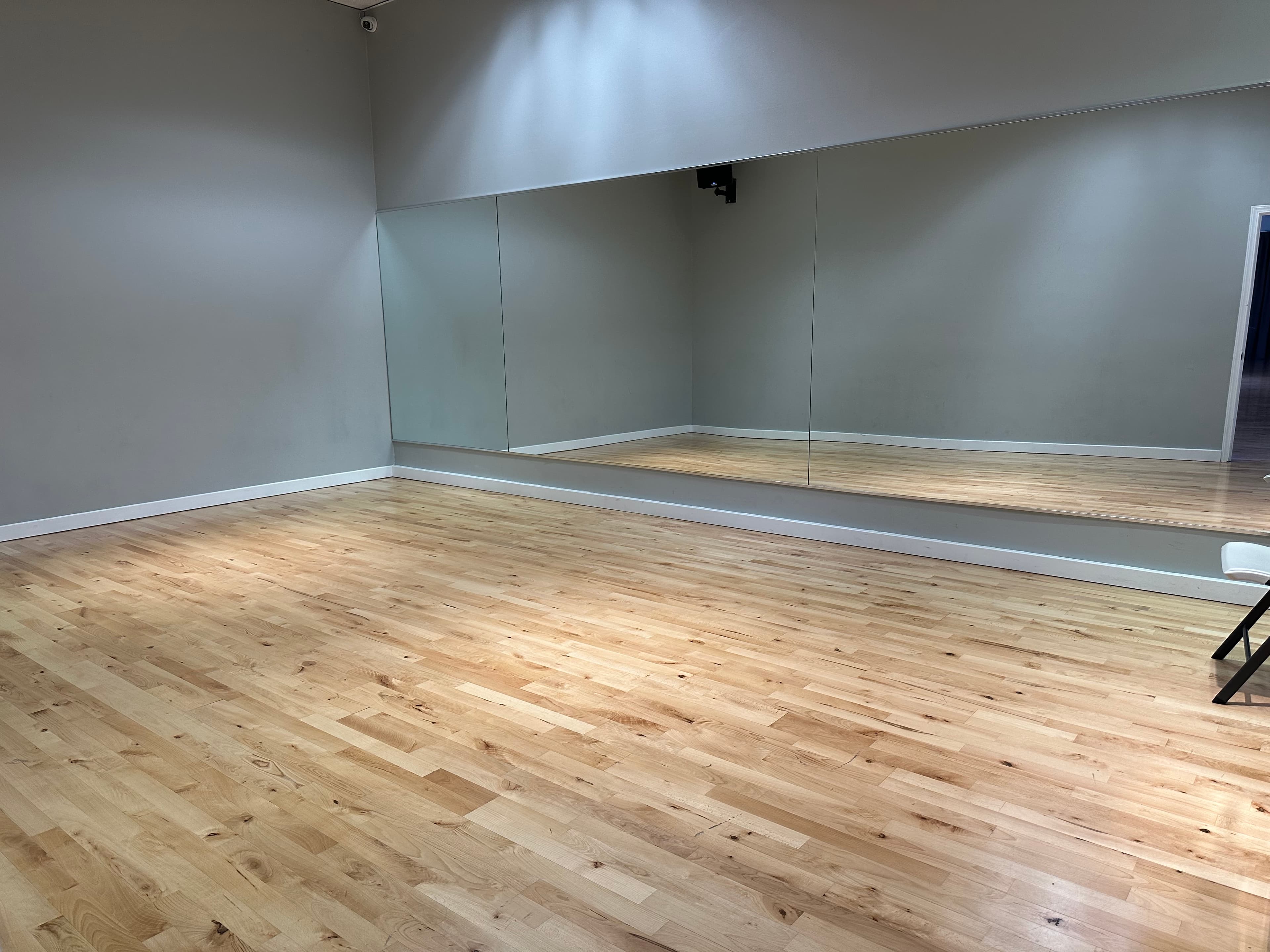 Beauty Studio interior, view 1